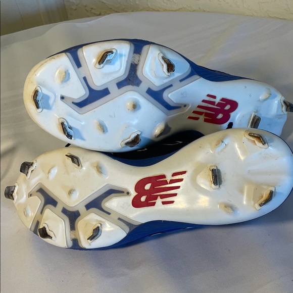 New Balance Navy and White Athletic Baseball Cleats - Picture 8 of 8